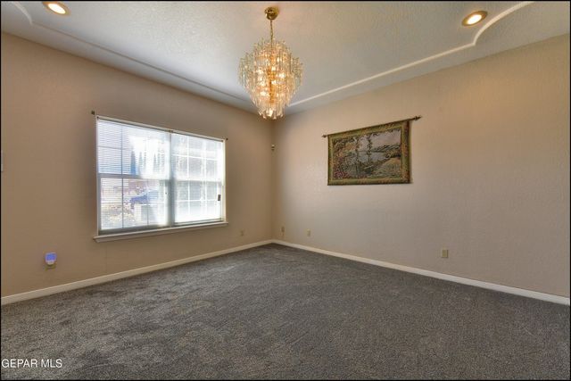 573 BLUFF CANYON Circle, El Paso, TX 79912