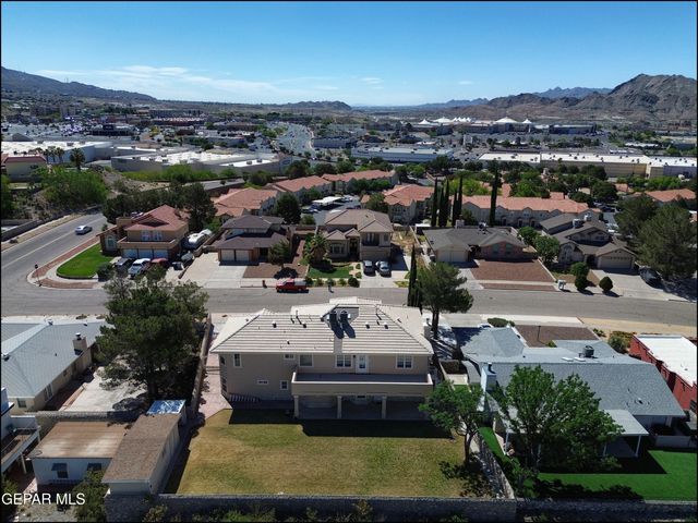 573 BLUFF CANYON Circle, El Paso, TX 79912