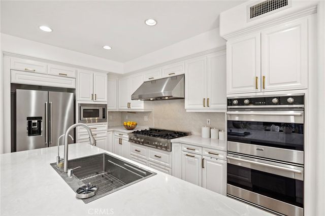 30 Palazzo, Newport Beach, CA 92660