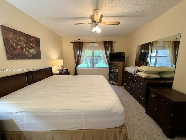 9801 Sunrise Lakes Blvd 203, Sunrise, FL 33322