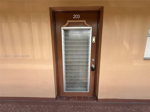 9801 Sunrise Lakes Blvd 203, Sunrise, FL 33322