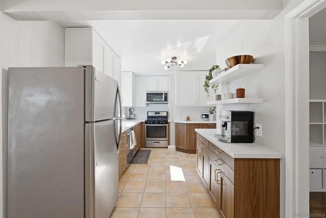 135 E 10th, Escondido, CA 92025