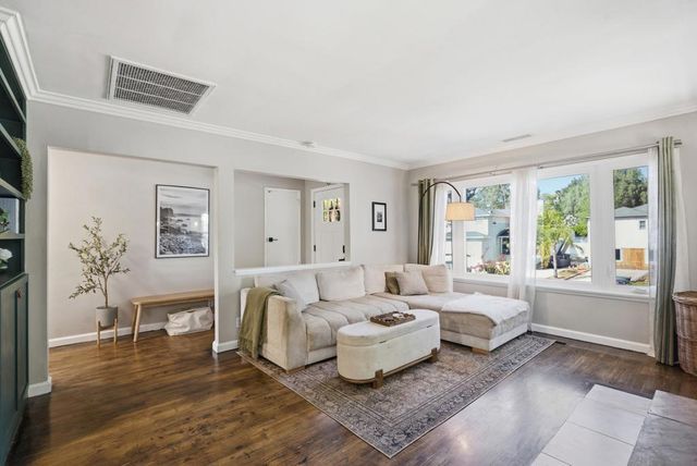 135 E 10th, Escondido, CA 92025