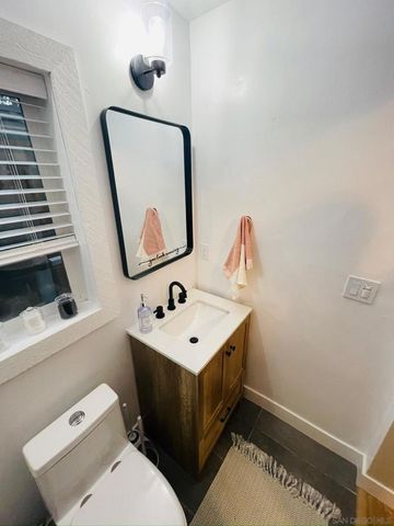 135 E 10th, Escondido, CA 92025