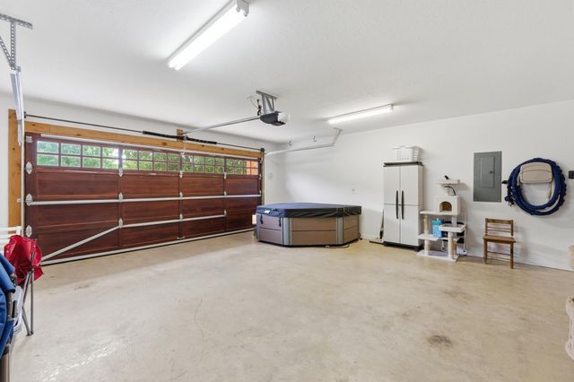 9920 Cloverlan Hills Drive, Ooltewah, TN 37363