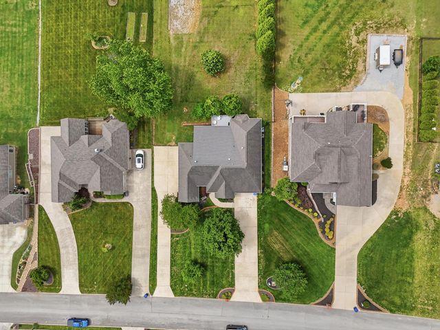 9920 Cloverlan Hills Drive, Ooltewah, TN 37363