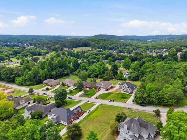 9920 Cloverlan Hills Drive, Ooltewah, TN 37363