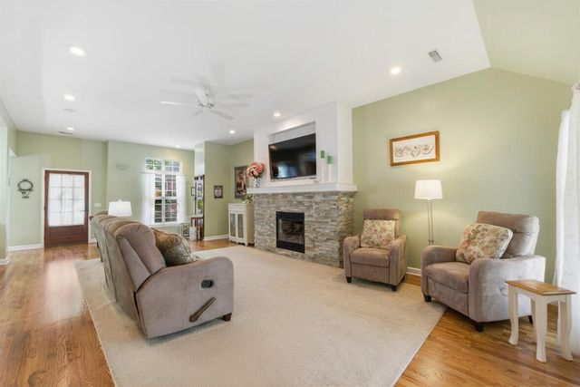 9920 Cloverlan Hills Drive, Ooltewah, TN 37363