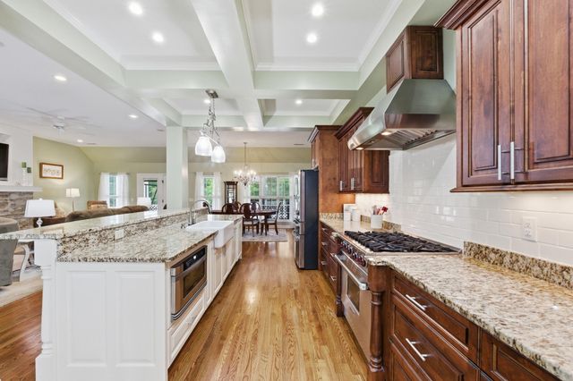 9920 Cloverlan Hills Drive, Ooltewah, TN 37363