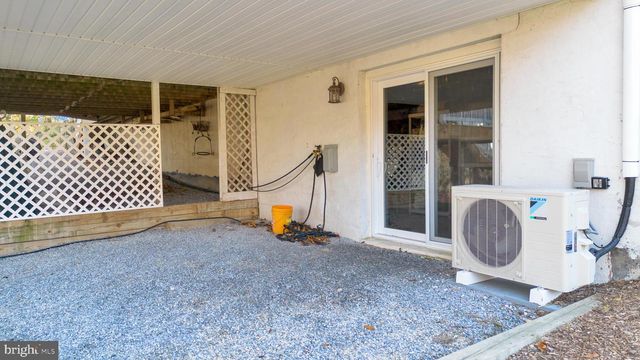 1521 E SEDONA DR, Downingtown, PA 19335