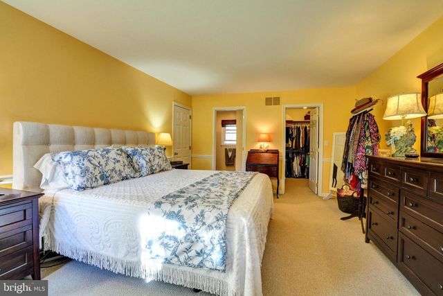 1521 E SEDONA DR, Downingtown, PA 19335