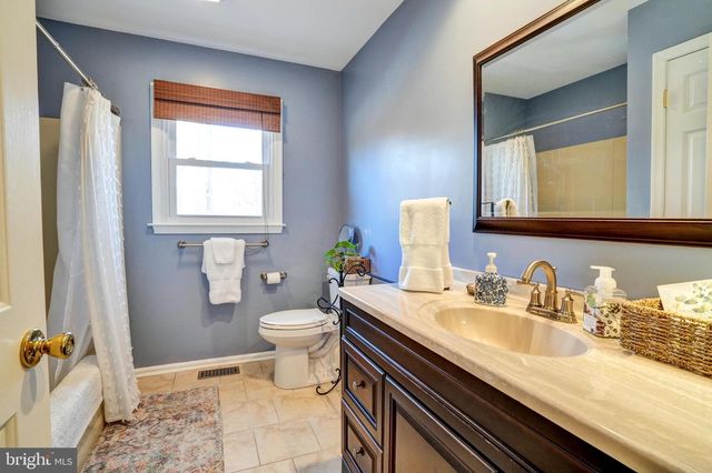 1521 E SEDONA DR, Downingtown, PA 19335