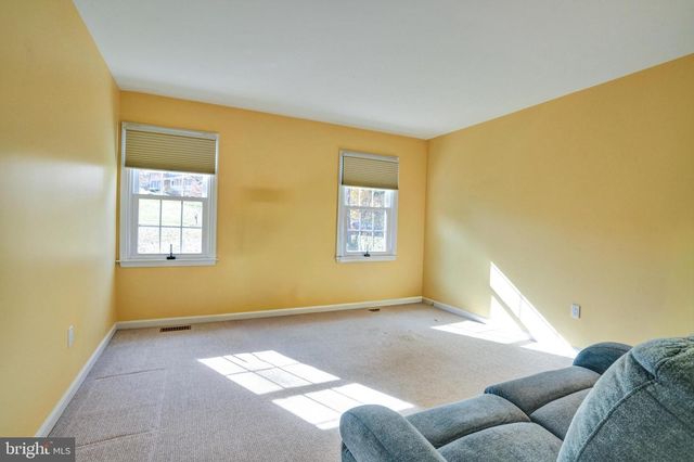 1521 E SEDONA DR, Downingtown, PA 19335