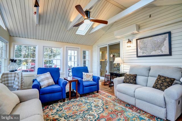 1521 E SEDONA DR, Downingtown, PA 19335