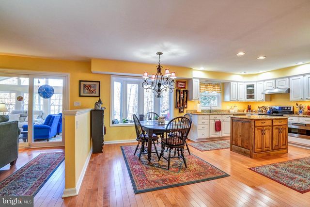 1521 E SEDONA DR, Downingtown, PA 19335