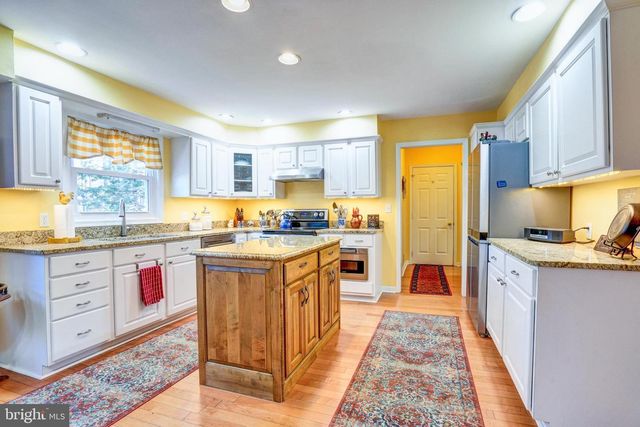 1521 E SEDONA DR, Downingtown, PA 19335