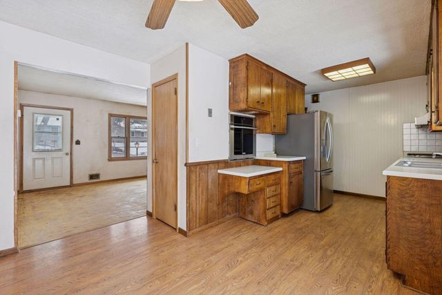 6216 Ridge Drive, Woodbury, MN 55125