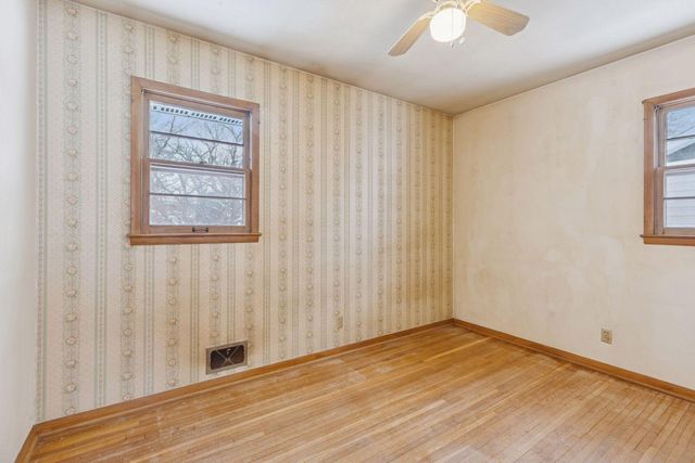 6216 Ridge Drive, Woodbury, MN 55125