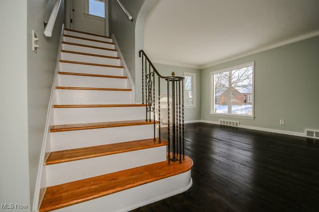 4149 Harwood Road, South Euclid, OH 44121