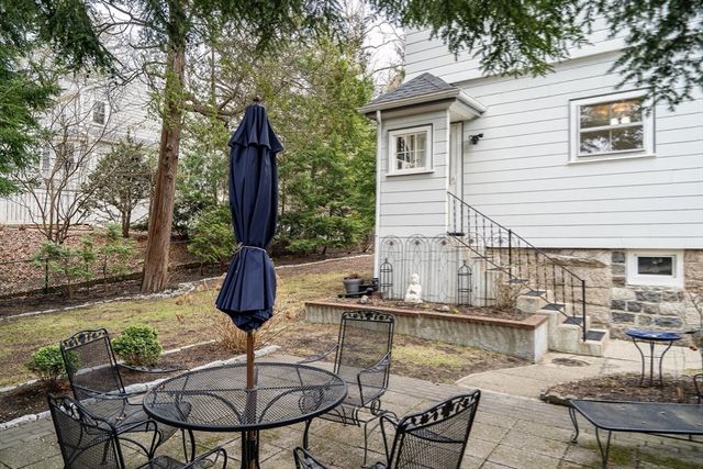 1083 Walnut St, Newton, MA 02461