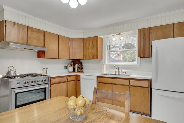 1083 Walnut St, Newton, MA 02461