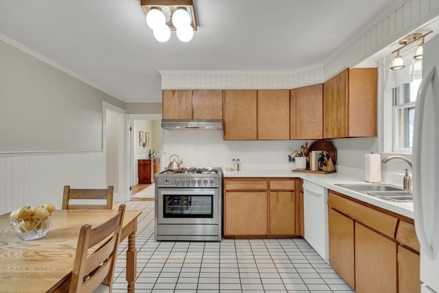 1083 Walnut St, Newton, MA 02461