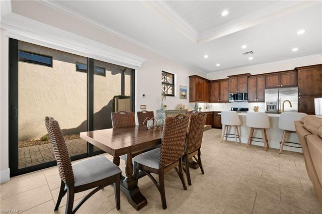 8000 Cordoba PL, Naples, FL 34113