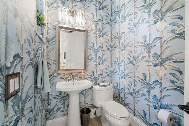 8000 Cordoba PL, Naples, FL 34113