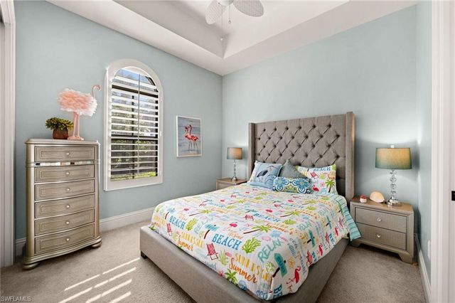 8000 Cordoba PL, Naples, FL 34113