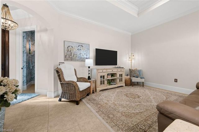 8000 Cordoba PL, Naples, FL 34113