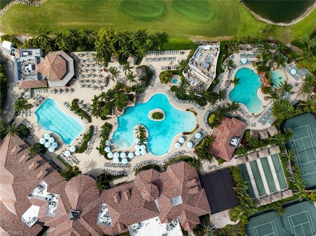 8000 Cordoba PL, Naples, FL 34113