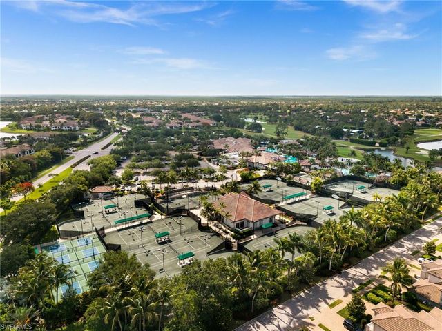 8000 Cordoba PL, Naples, FL 34113