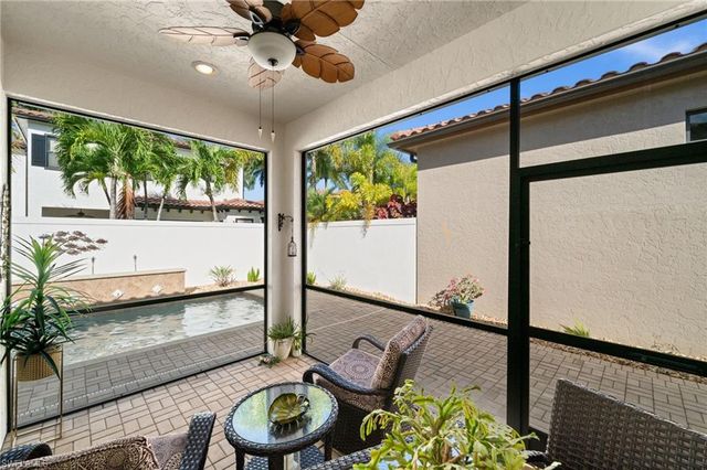8000 Cordoba PL, Naples, FL 34113
