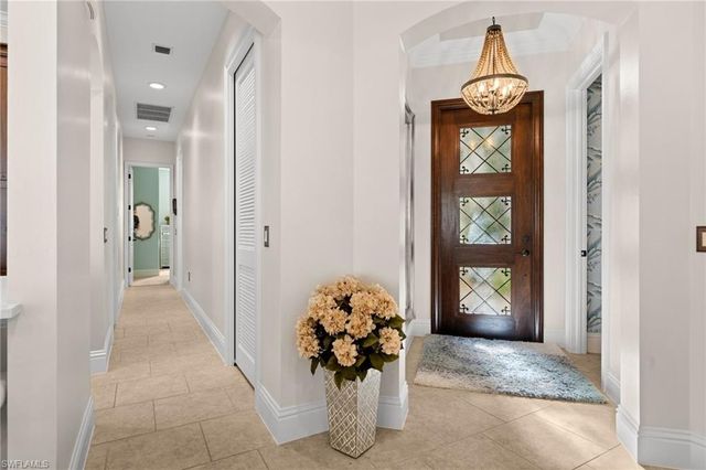 8000 Cordoba PL, Naples, FL 34113