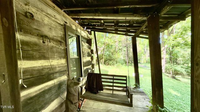 389 Adams Chapel Road, Blountville, TN 37617