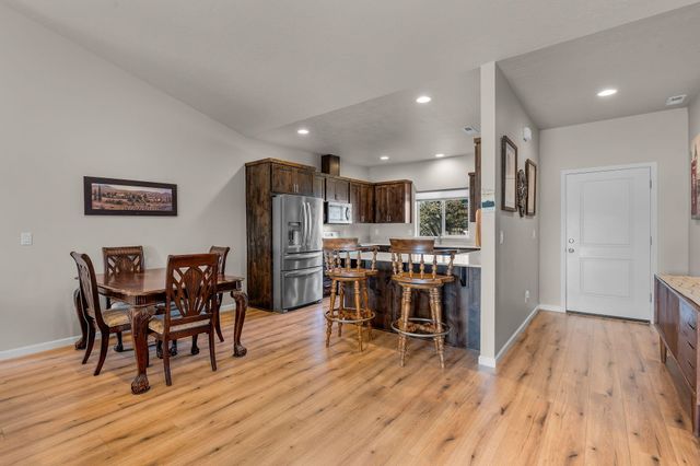 591 SW Cassidy Avenue, Madras, OR 97741