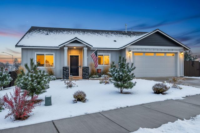 591 SW Cassidy Avenue, Madras, OR 97741