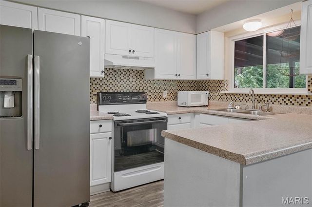 5863 Brouk Valley Drive, House Springs, MO 63051