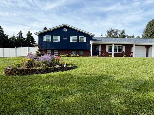 237 Hickory Avenue, Somerset, KY 42503