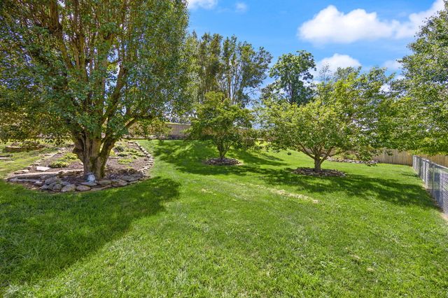 237 Hickory Avenue, Somerset, KY 42503