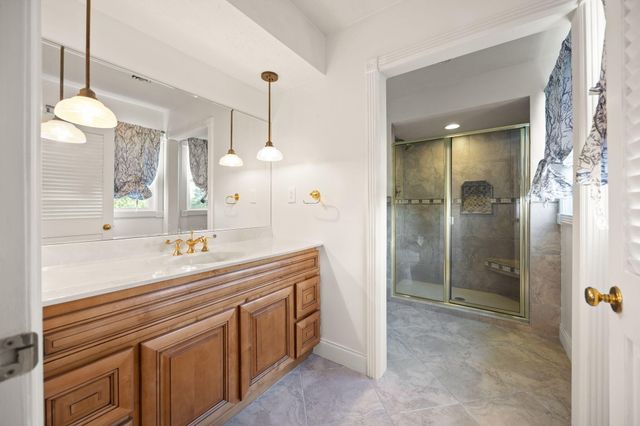 237 Hickory Avenue, Somerset, KY 42503