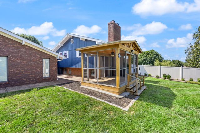 237 Hickory Avenue, Somerset, KY 42503