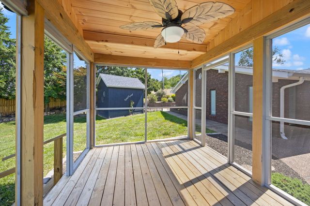 237 Hickory Avenue, Somerset, KY 42503