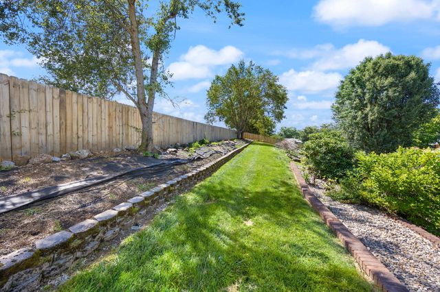 237 Hickory Avenue, Somerset, KY 42503