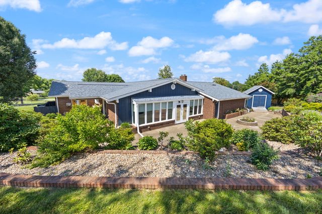 237 Hickory Avenue, Somerset, KY 42503