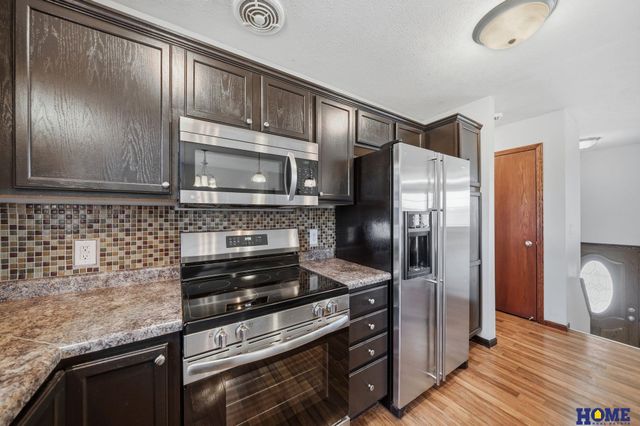 5249 N 9th Circle, Lincoln, NE 68521