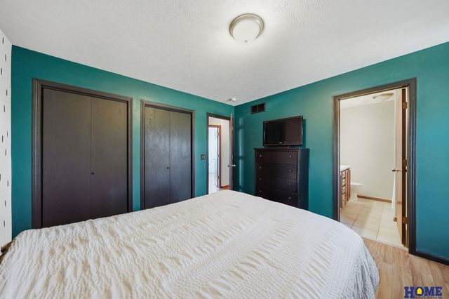 5249 N 9th Circle, Lincoln, NE 68521