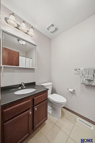 5249 N 9th Circle, Lincoln, NE 68521