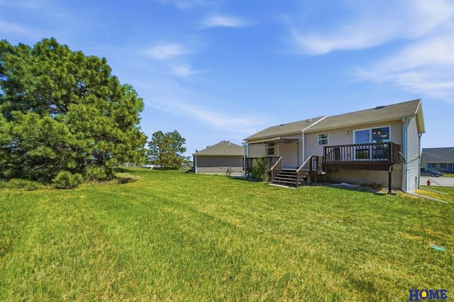 5249 N 9th Circle, Lincoln, NE 68521