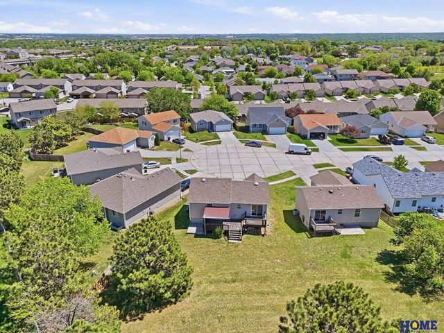 5249 N 9th Circle, Lincoln, NE 68521